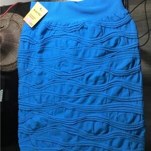 (698) NEW Aura Via Blue Textured Wave Tube Top One Size